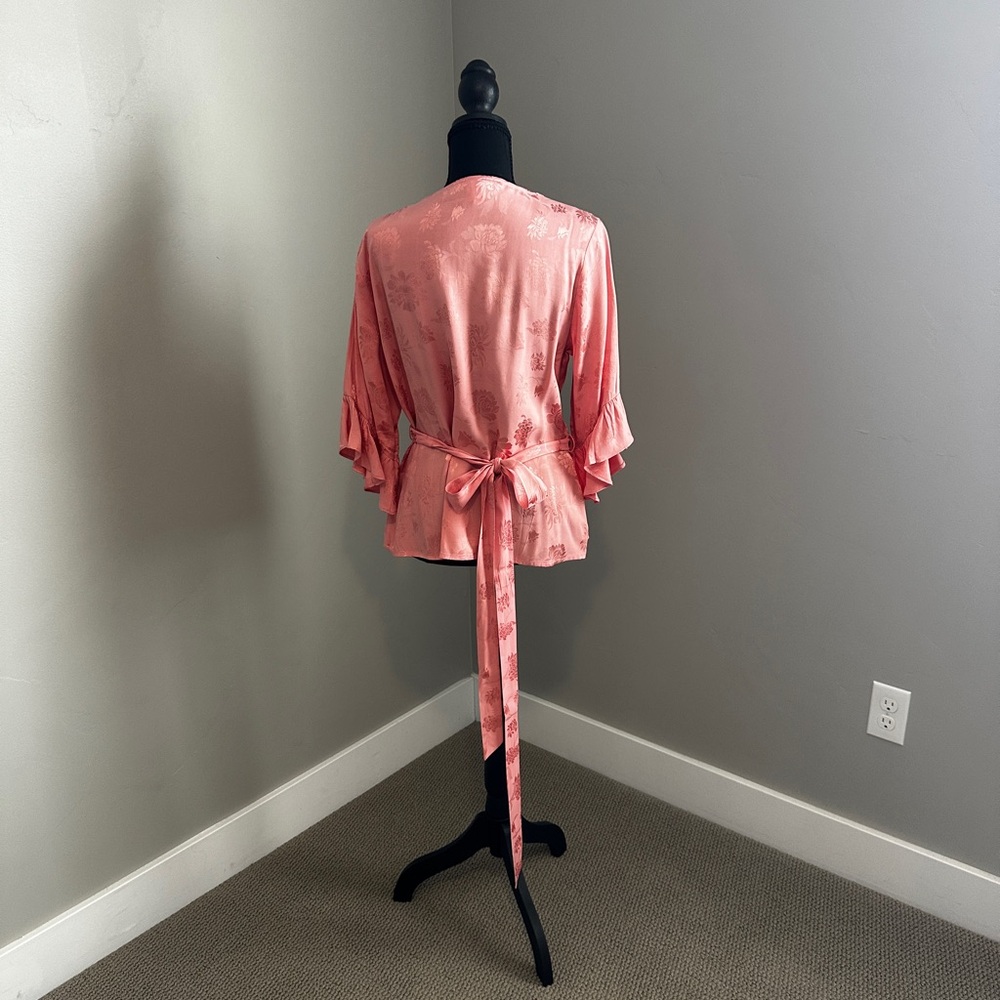 Express Rose-Pink Floral Wrap Blouse - Picture 4 of 5